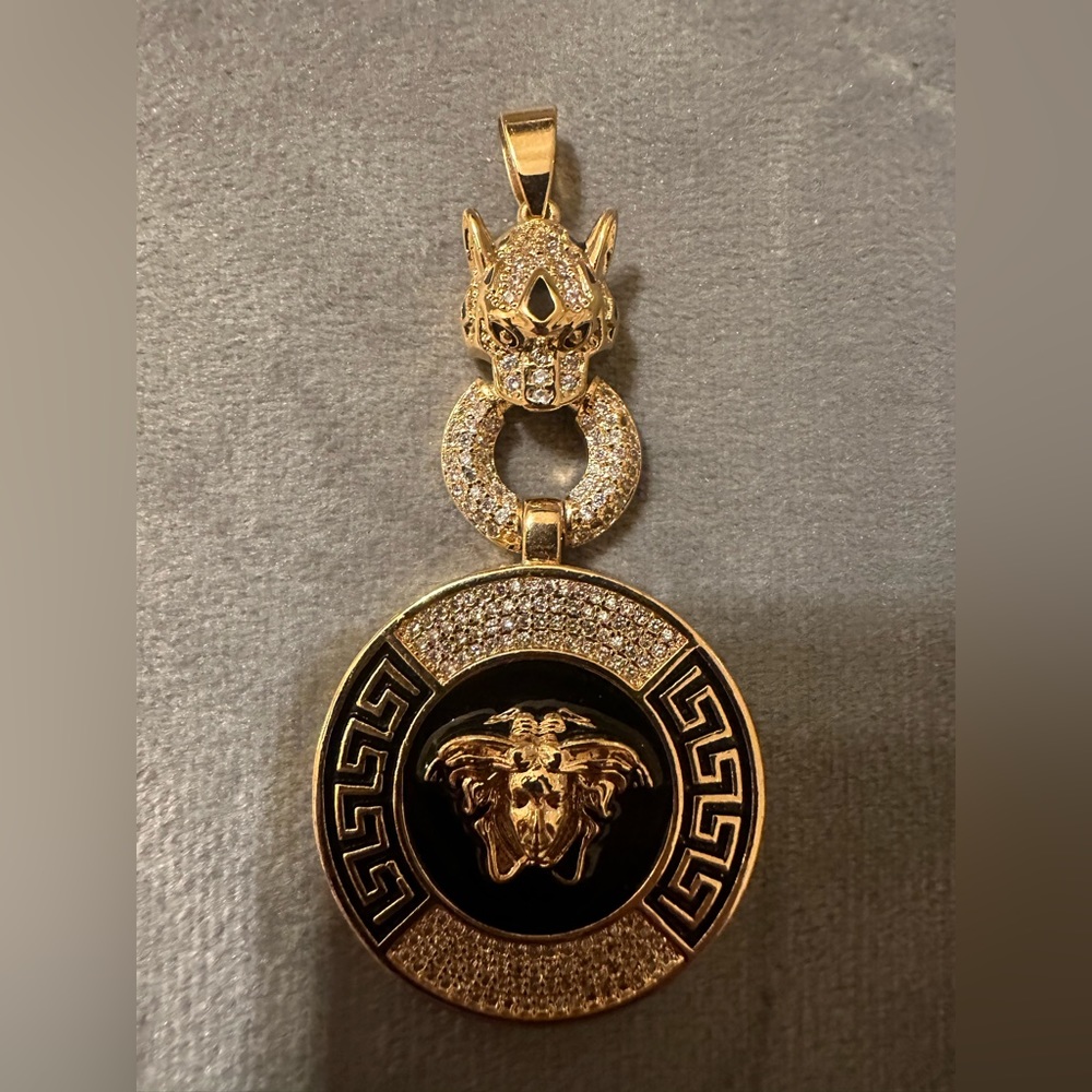Gold plated pendant🔥❤️